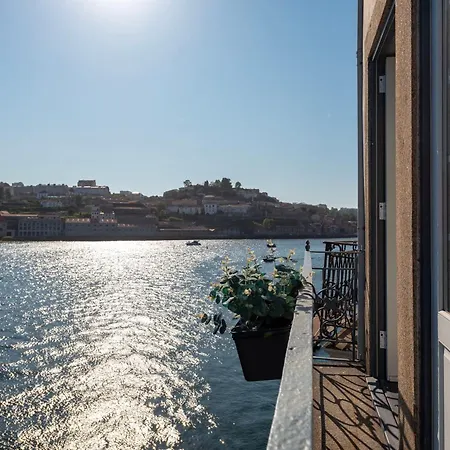 Premium River View Ii